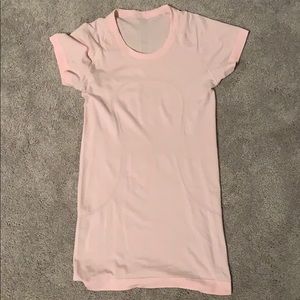 Lululemon active shirt